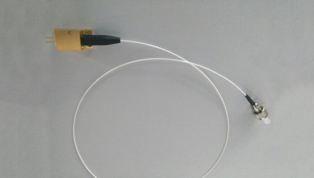 520nm 700mW 105μm Multimode Pigtail Laser Diode 2pins Packaged